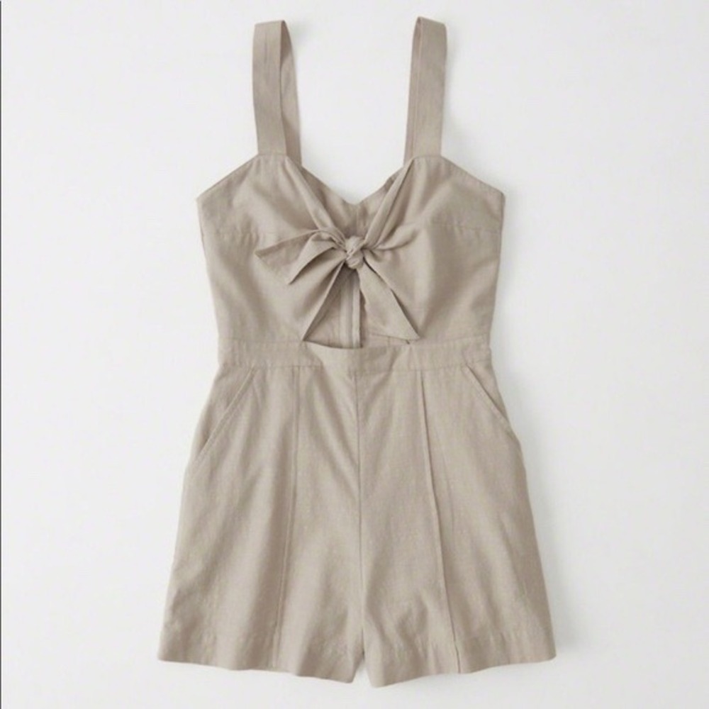 Abercrombie & Fitch Knot Front Tie Romper Womens Sz 0 Tan Cutout Cotton Beachy - Picture 2 of 10